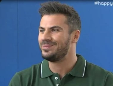 Άκης Πετρετζίκης: Η αμηχανία του όταν ρωτήθηκε για τη σχέση του με την Παπαλεωνιδοπούλου